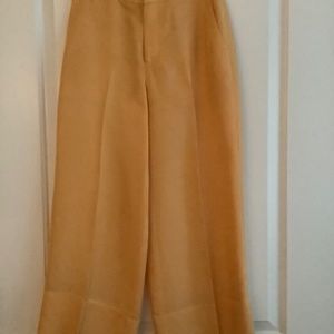 Cropped pants